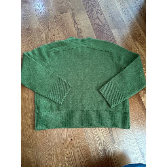 Abercrombie and Fitch women's sweater medium olive green - Picture 3 of 3